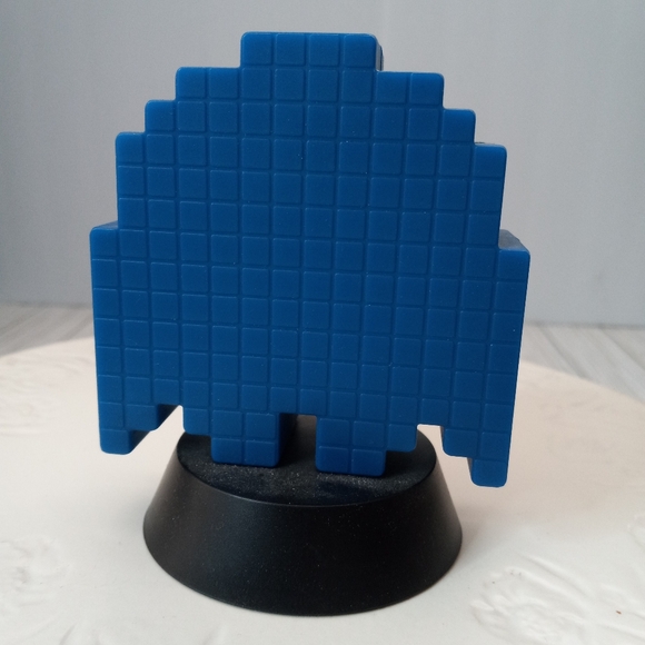 Pac-Man Blue Ghost Mini Light - Picture 4 of 7